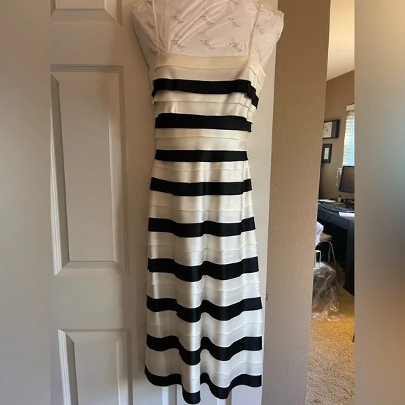 BCBGMaxAzria Dresses Bcbg White W Black Stripes Mid Length